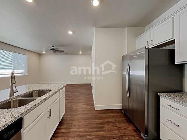 Foto del edificio - 12405 83rd Ave E