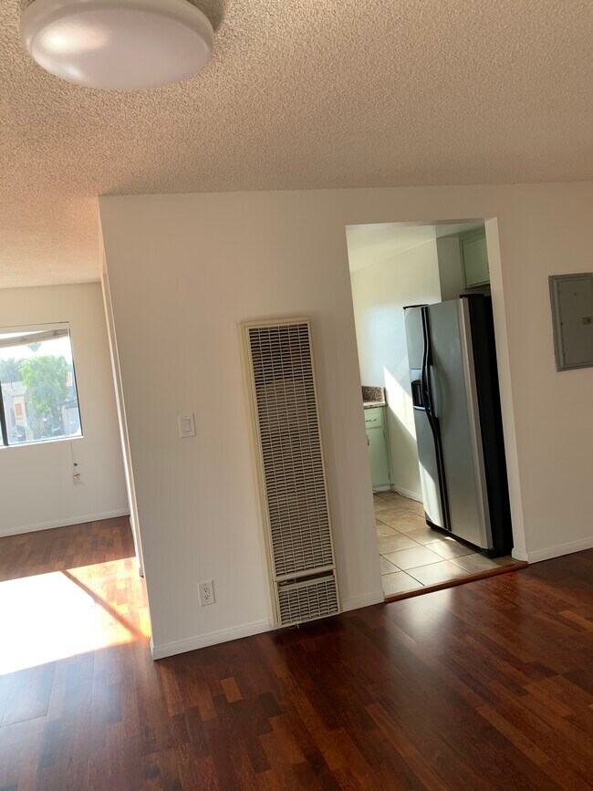Building Photo - 4360 Camero Ave