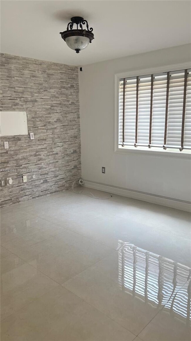 Foto del edificio - 6225 SW Kendale Lakes Cir