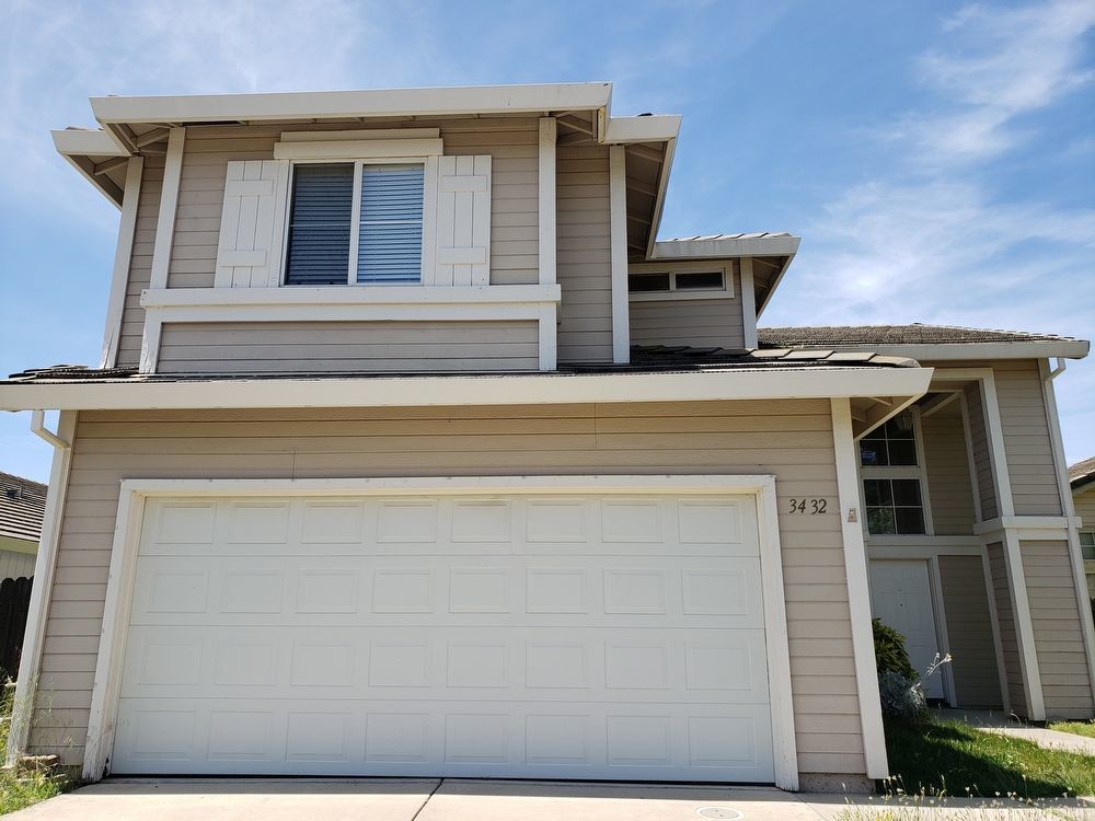 Foto principal - 3432 Skyward Ct