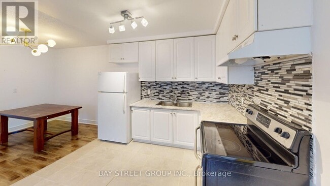 Building Photo - 1448 Outlet Dr
