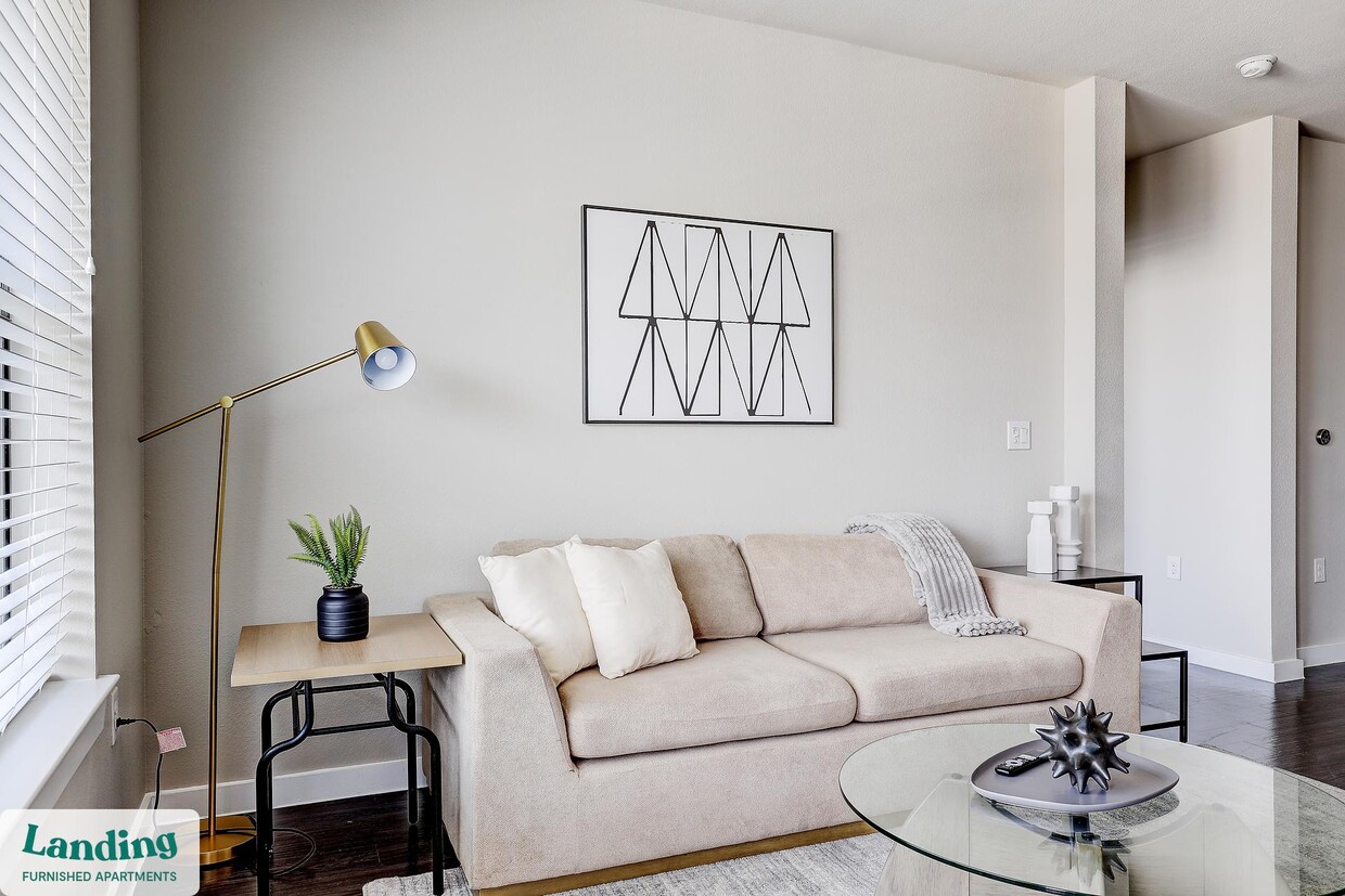 Foto principal - 5810 Worth Pkwy