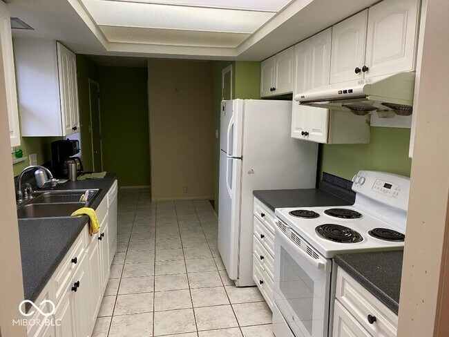 Foto del edificio - 8065 Hoover Ln