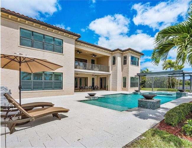 Building Photo - 17511 Cadena Dr