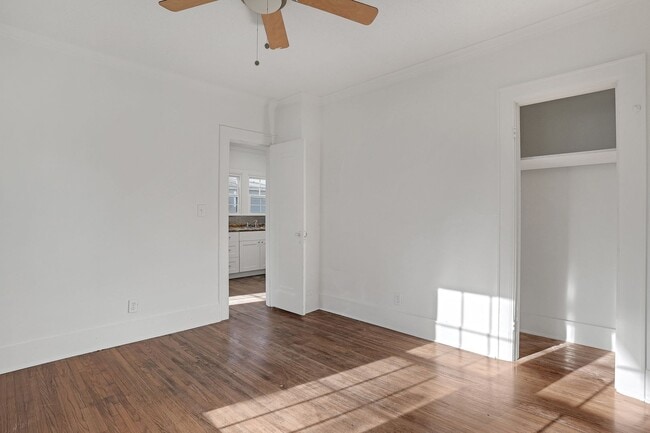 Photo - 3/ 2  Home for Rent!