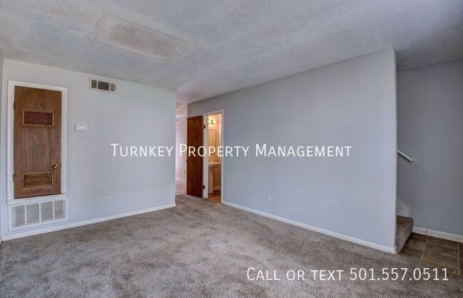 Building Photo - 1821 Sanford Dr