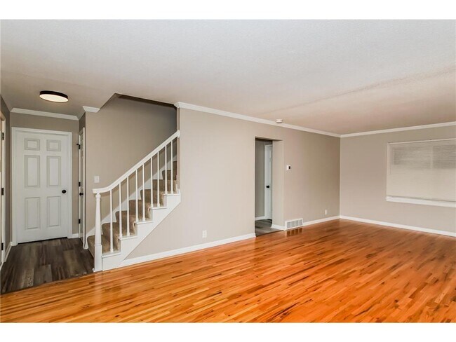 Building Photo - 2811 W 90th St