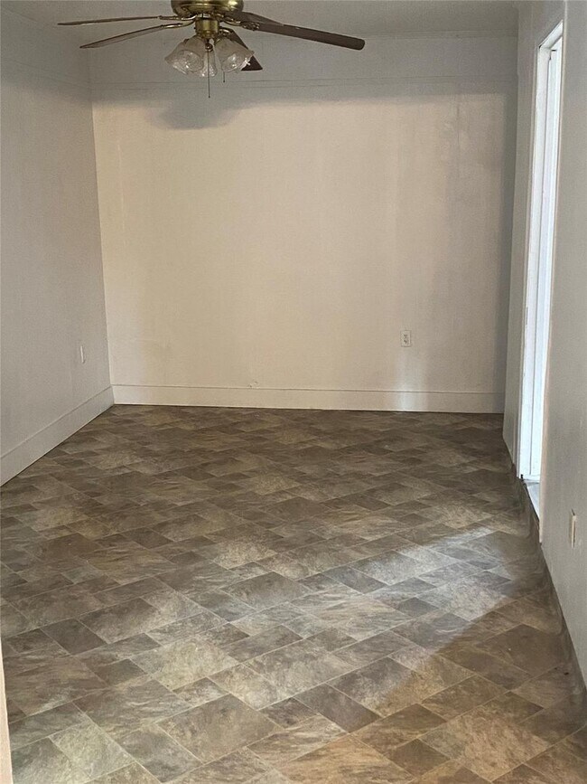 Foto del edificio - 1706 Peach St
