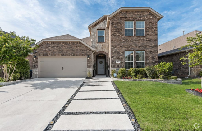 Building Photo - 3116 Maverick Dr