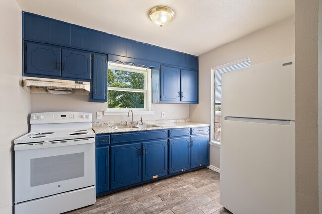Foto del edificio - 701 E 6th St