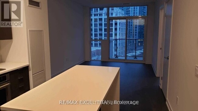 Building Photo - 38 Iannuzzi St