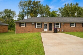 Building Photo - 115 Tandy Dr