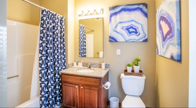 Foto del edificio - 1780 Broadway St