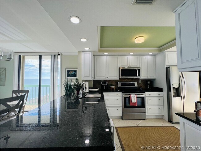 Foto del edificio - 9900 S Ocean Dr