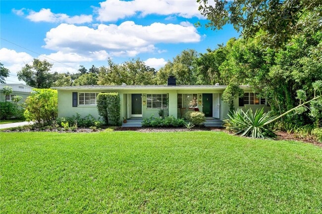 Building Photo - 1020 Alba Dr