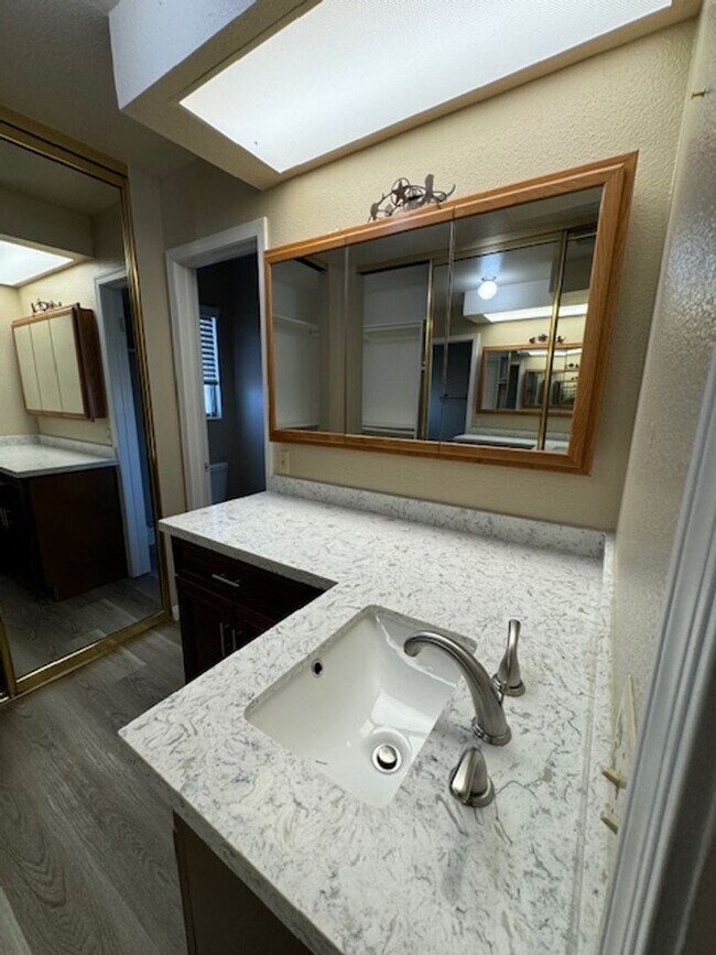 Foto del edificio - Beautiful Home in the Heart of Hemet