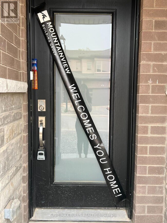 Building Photo - 4552 Portage Rd