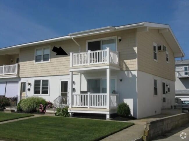 Building Photo - 3312 Ocean Ave