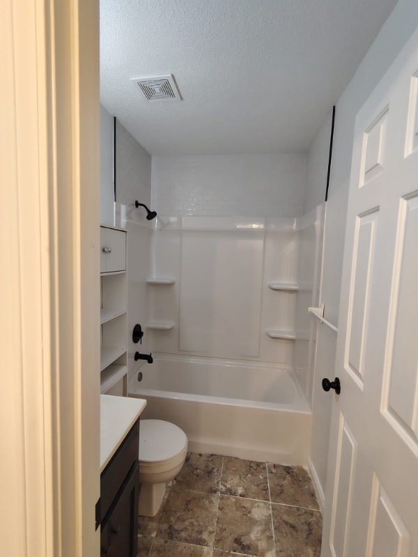 Building Photo - 704 S 2nd St