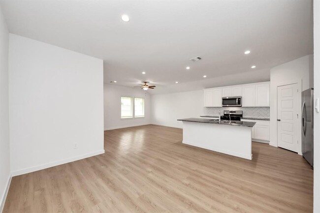 Foto del edificio - 1306 Palm Tree Ln