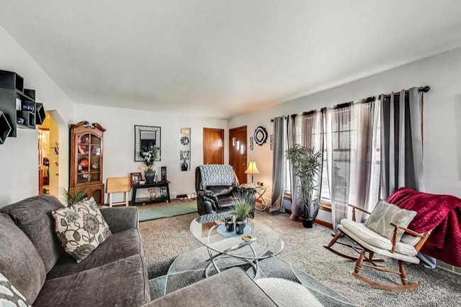 Building Photo - 2402 S 83rd St