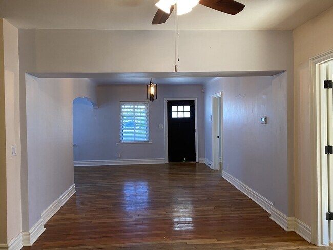 Building Photo - 3740 N 12th St