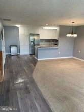 Building Photo - 4622 Deepwood Ct