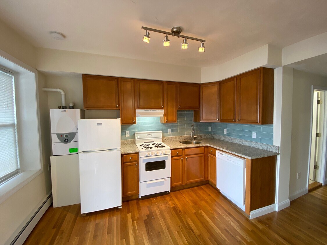 1054 Cambridge St Cambridge Ma 02139 Apartments Cambridge Ma Apartments Com