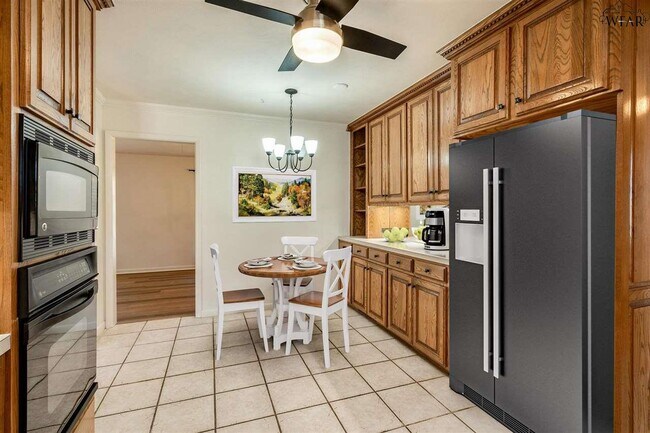 Foto del edificio - 4509 Kenwood St