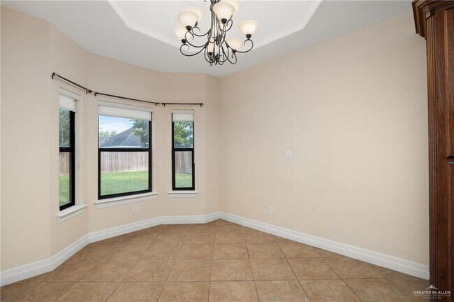 Building Photo - 616 N Dalobo Ave