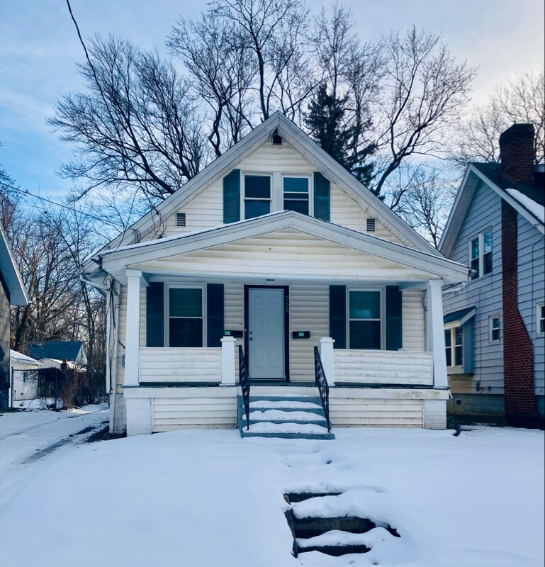 Primary Photo - 958 Hunt St