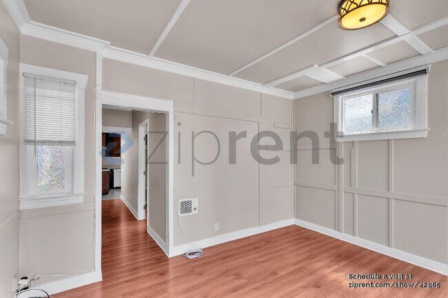 Foto del edificio - 1362 48th Ave