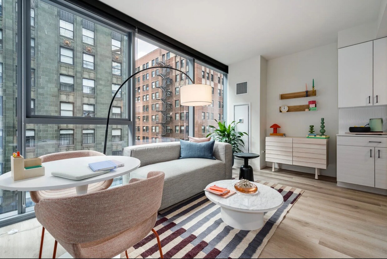 Foto principal - 230 N Michigan Ave