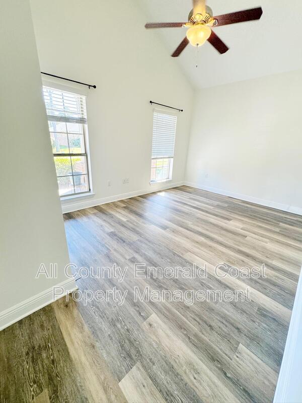 Building Photo - 269 Whispering Lake Dr