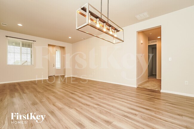 Foto del edificio - 9842 Reunion Pkwy