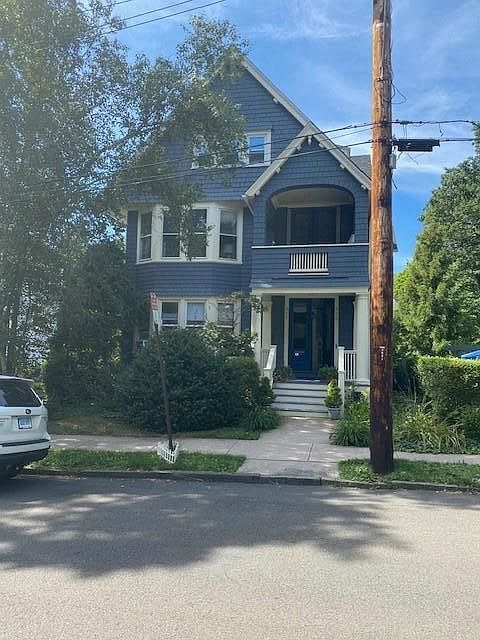 Primary Photo - 300 Lawrence St