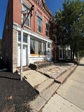 Building Photo - 509 E Commercial Ave