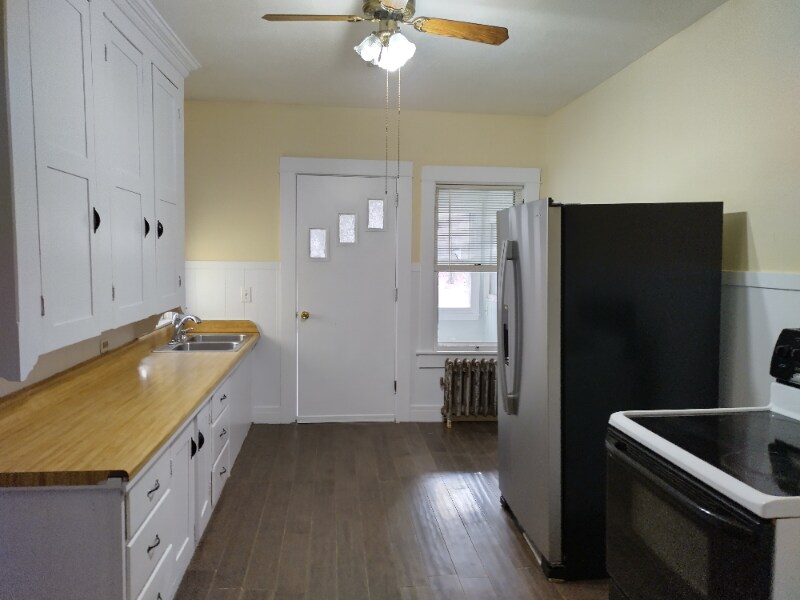 Primary Photo - 106 Woodstock Ave