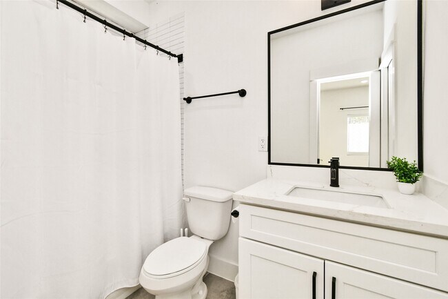 Foto del edificio - 208 N York St