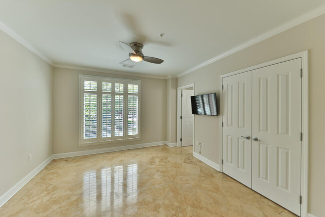 Foto del edificio - 404 Kelly Plantation Dr