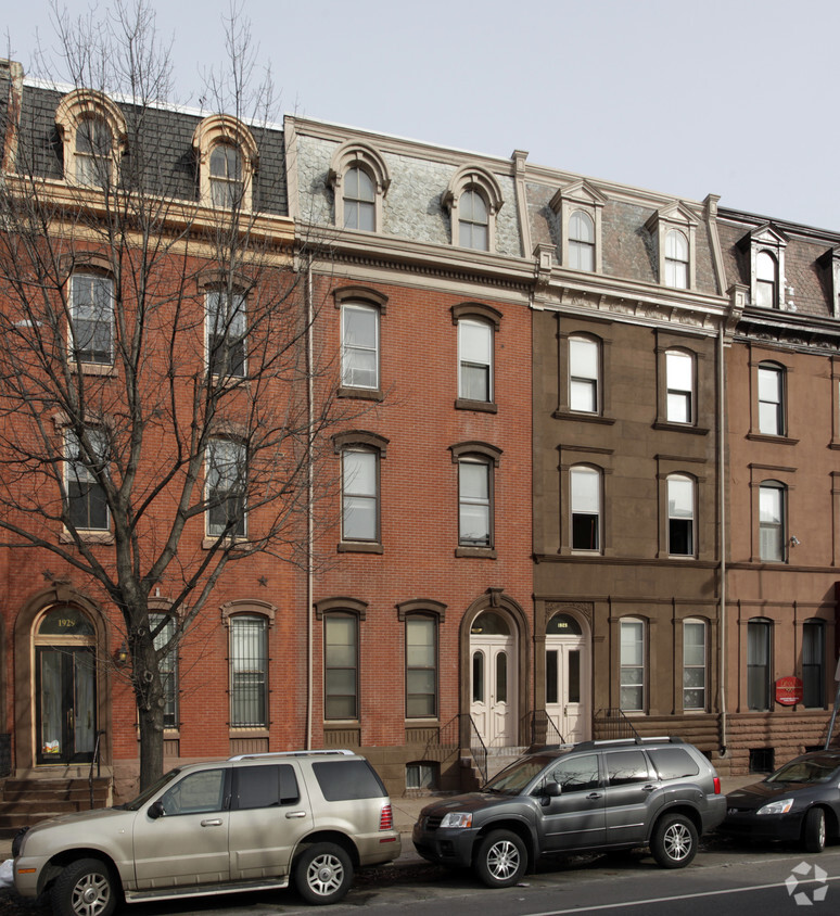 Building Photo - 1927 Spring Garden St