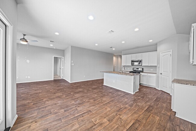 Building Photo - 4315 Isoletta Ct