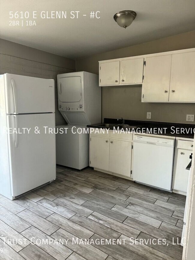 Foto del edificio - Welcome to our spacious 2-bedroom, 1-bathr...