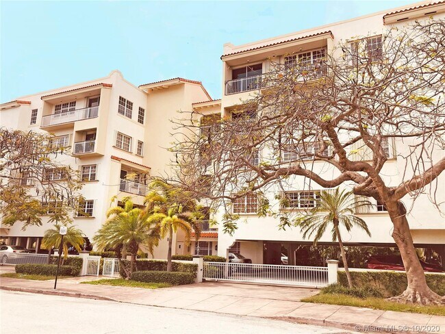 Foto del edificio - 37 Majorca Ave