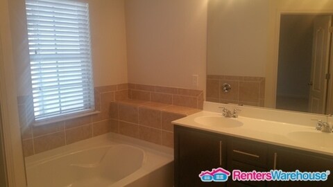 Building Photo - 3169 Spicy Cedar Ln
