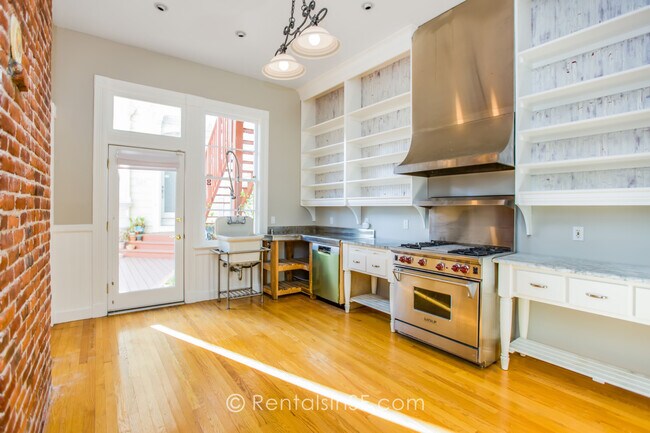 Foto del edificio - 529 Broderick St