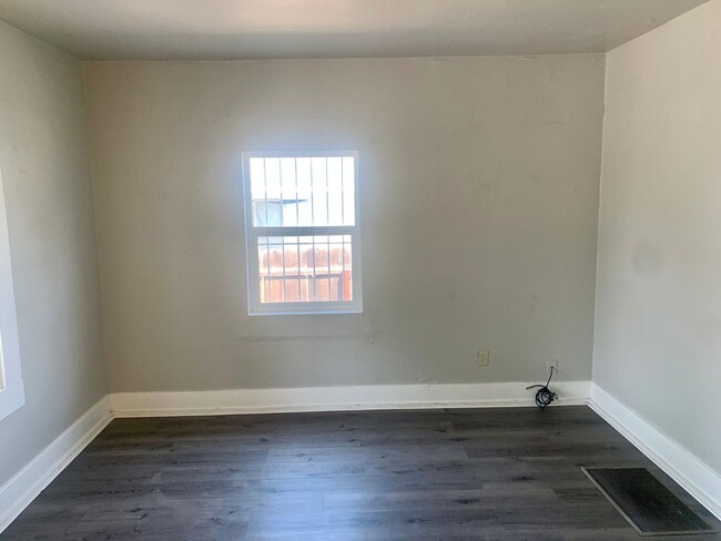 Foto del edificio - Remodeled 3/1