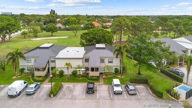 Building Photo - 12962 Briarlake Dr