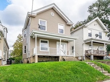 Building Photo - 3552 Woodburn Ave