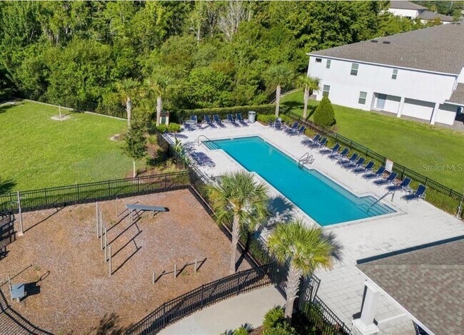 Building Photo - 3370 Beaute Dr